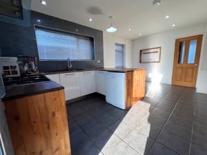 Photo 18- click for photo gallery